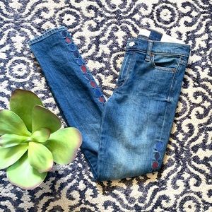 GAP| NWT Embroidered Jeans True skinny ankle